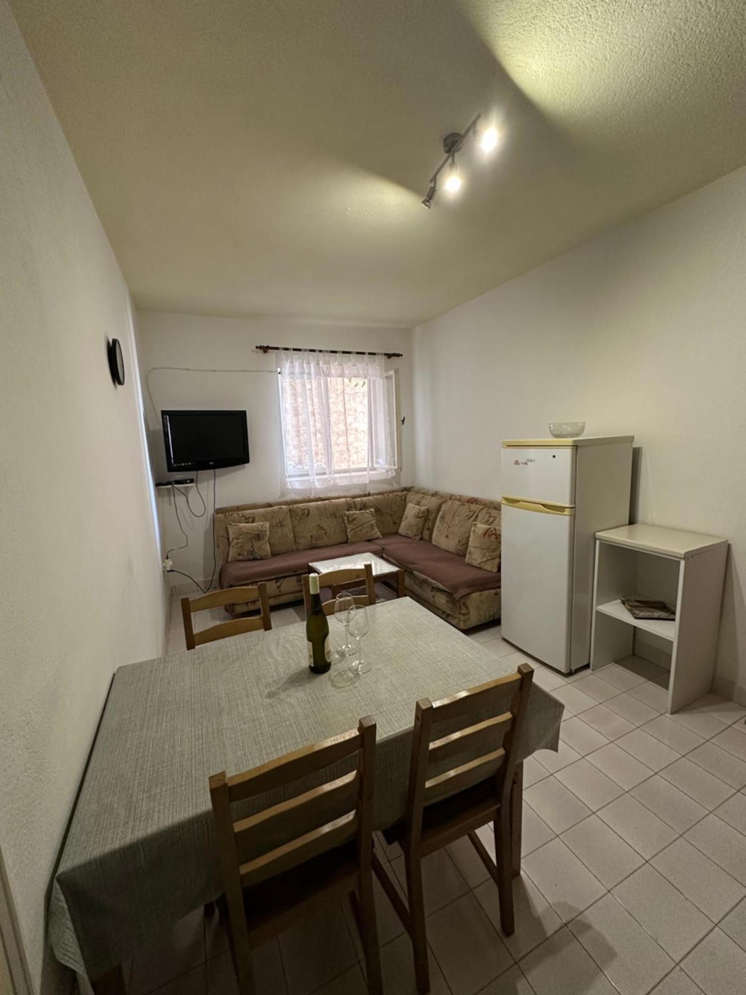 Apartmani Jurica I Ankica Brela Extérieur photo